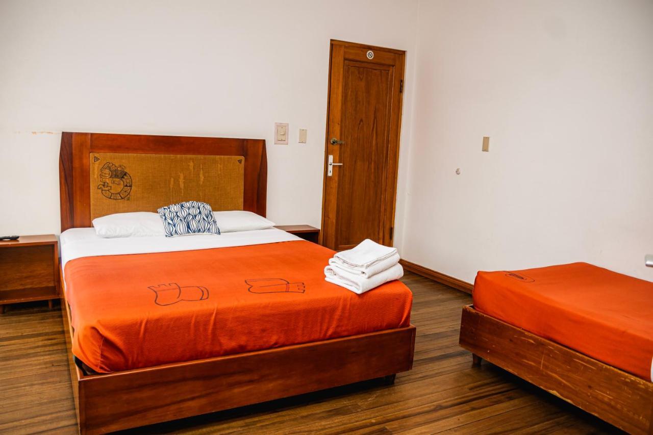 Hotel Luz De Luna Сан Хосе Екстериор снимка
